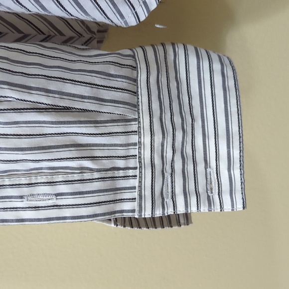 Le chateau blouse size small - Picture 5 of 11